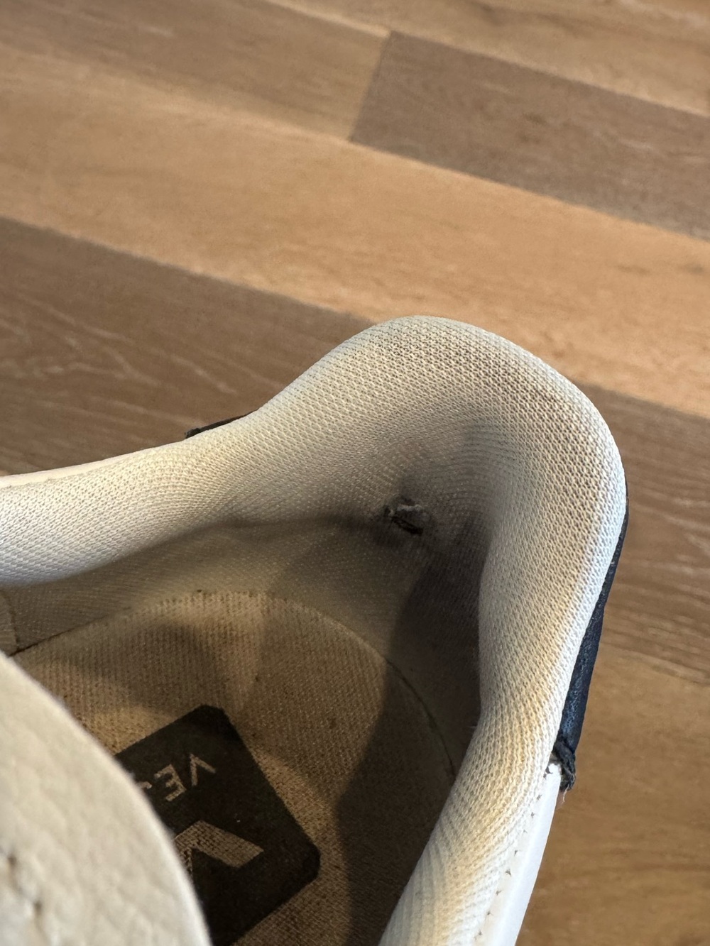 Veja White Leather Low-Top Sneakers with Black V Logo - Picture 9 of 9
